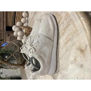 Nike Roshe One 'Triple White'